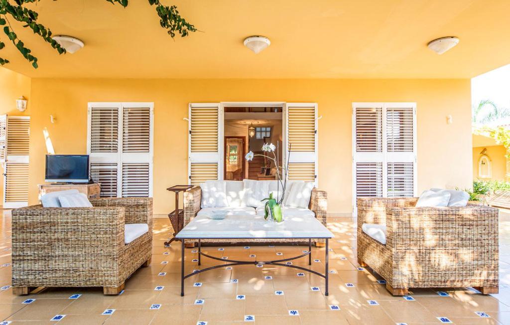 Agradable Villa Junto Al Mar Con Piscina Сагунто Экстерьер фото